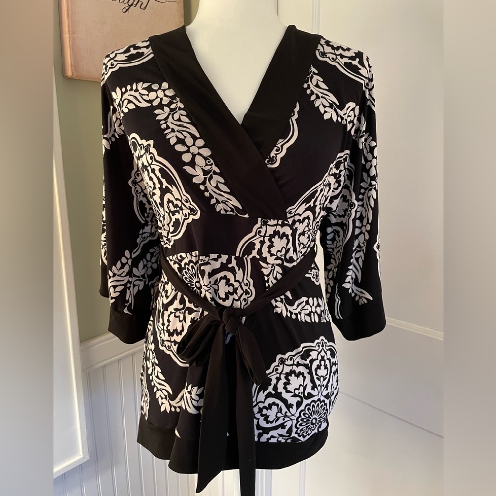 White House Black Market top with tie. Size medium
